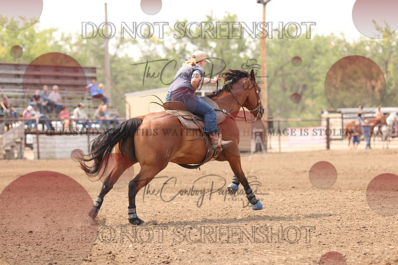 EC2A3841