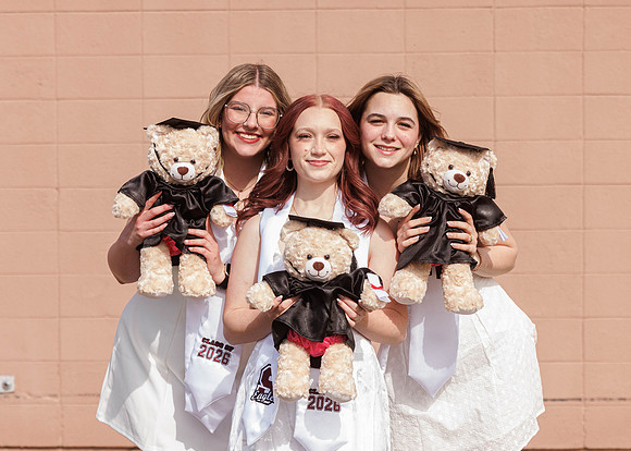 2026 Jaradin Cap & Gown-3703