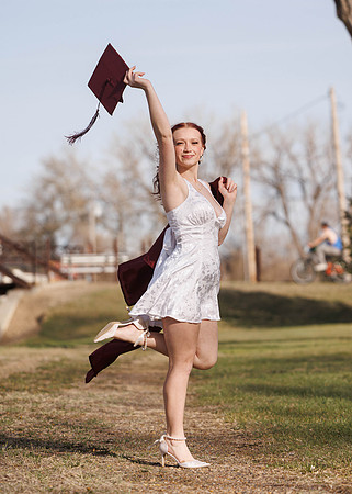2026 Jaradin Cap & Gown-5373