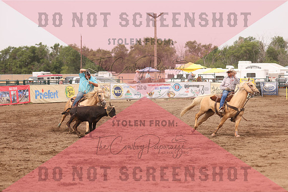 EC2A1699